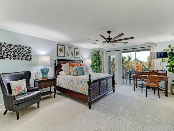 Luxury Amelia Island Vacation Rental 6-Bedroom Oceanfront Home with Pool & Rooftop Deck