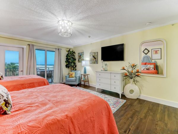 Luxury Amelia Island Vacation Rental 6-Bedroom Oceanfront Home with Pool & Rooftop Deck