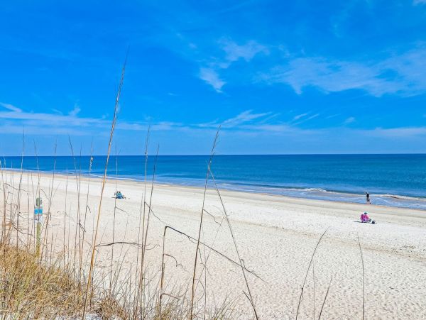 Luxury Amelia Island Vacation Rental 6-Bedroom Oceanfront Home with Pool & Rooftop Deck