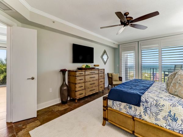 Luxury Amelia Island Vacation Rental 6-Bedroom Oceanfront Home with Pool & Rooftop Deck