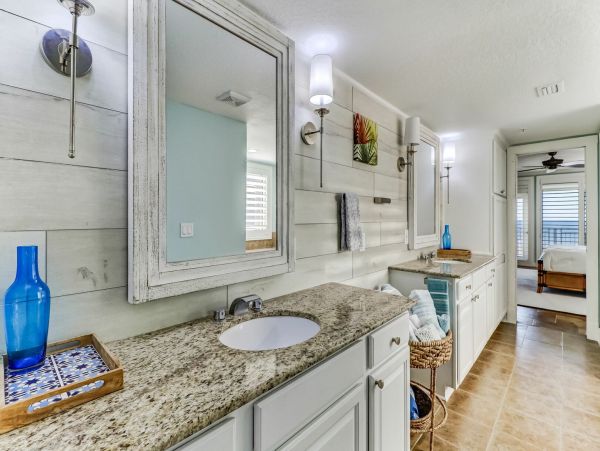 Luxury Amelia Island Vacation Rental 6-Bedroom Oceanfront Home with Pool & Rooftop Deck