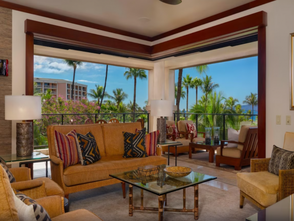 Paradise Home with 3 Bedrooms & Great Amenities