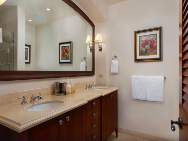Paradise Home with 3 Bedrooms & Great Amenities
