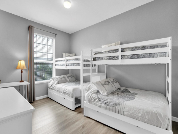 Kissimmee Spacious Three Bedroom Vacation Rental