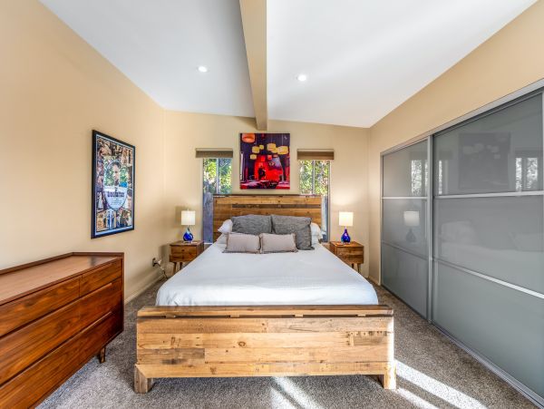 Mountain View Stylish Home With Private Pool and Hot Tub