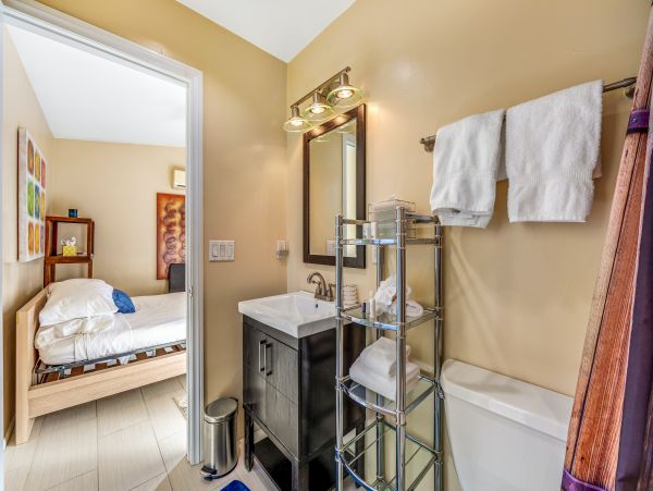 Mountain View Stylish Home With Private Pool and Hot Tub