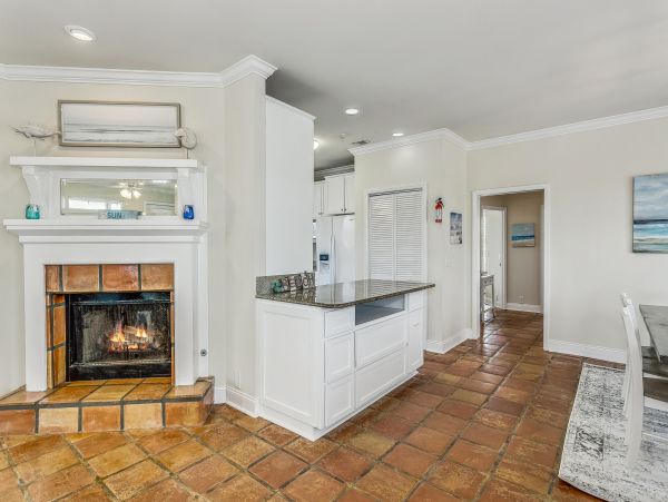 Confortable Pensacola Beach Home with Five Bedroom