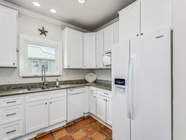 Confortable Pensacola Beach Home with Five Bedroom