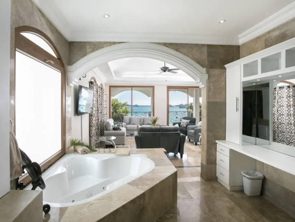 Six Bedroom Beachfront Vacation Rental in St. Martin