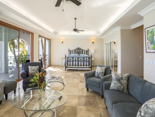 Six Bedroom Beachfront Vacation Rental in St. Martin
