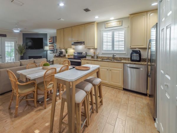 Panama City Beach Three Bedroom Beautiful Coastal Rtereat