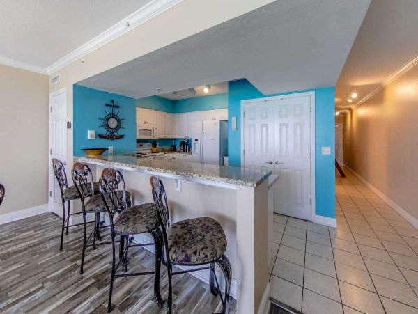 Panama City Beach Lovely Condo with Full Ocean Views