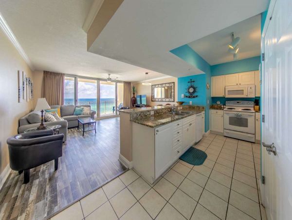 Panama City Beach Lovely Condo with Full Ocean Views