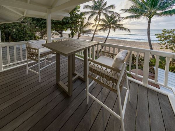 Beautiful 5 Bedroom Home on the Beach with Hot Tub in Sunset Beach