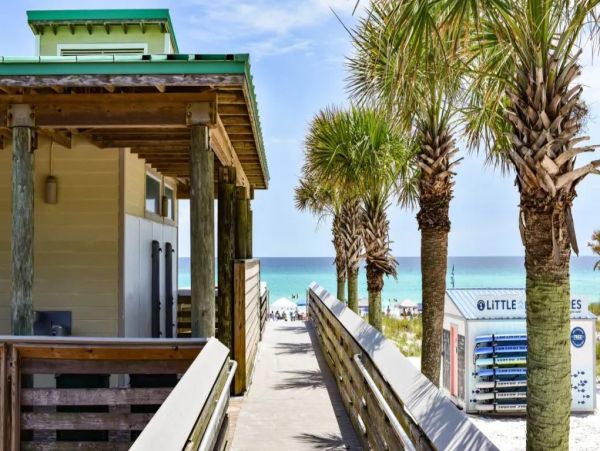 Three Bedroom Rental Home in Destin