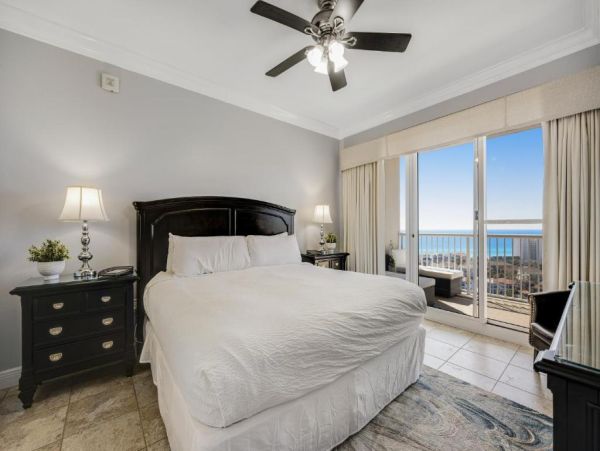 Stunning Destin Penthouse with Amazing Water Views