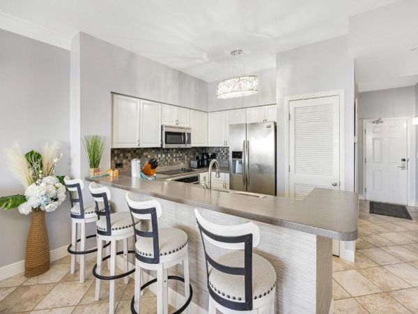Stunning Destin Penthouse with Amazing Water Views