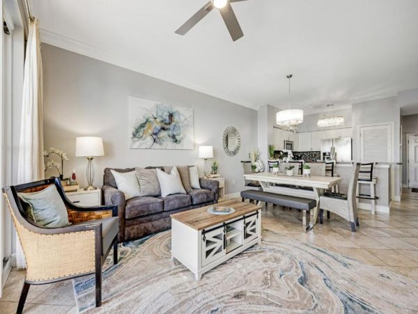 Stunning Destin Penthouse with Amazing Water Views