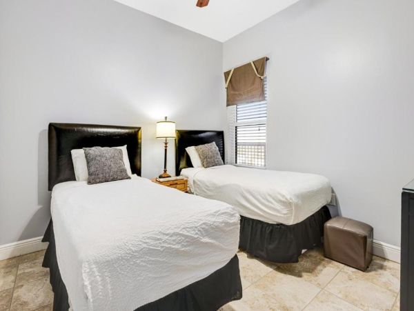 Stunning Destin Penthouse with Amazing Water Views