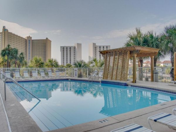 Stunning Destin Penthouse with Amazing Water Views