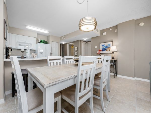 Fort Walton Three Bedroom Beachfront Condo Shared Pool