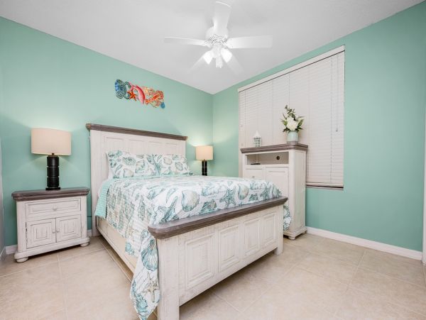 Fort Walton Three Bedroom Beachfront Condo Shared Pool