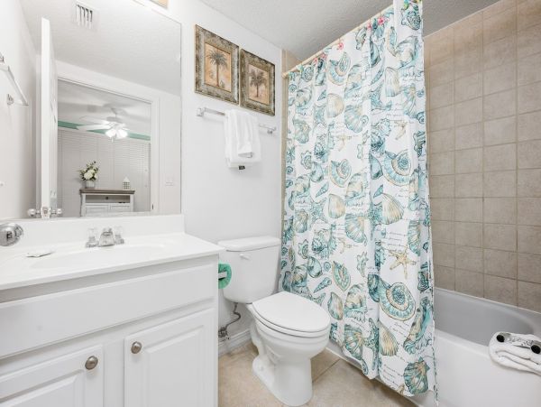 Fort Walton Three Bedroom Beachfront Condo Shared Pool