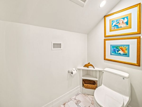 Beachfront 4 Bedroom Vacation Home in Anna Maria Island