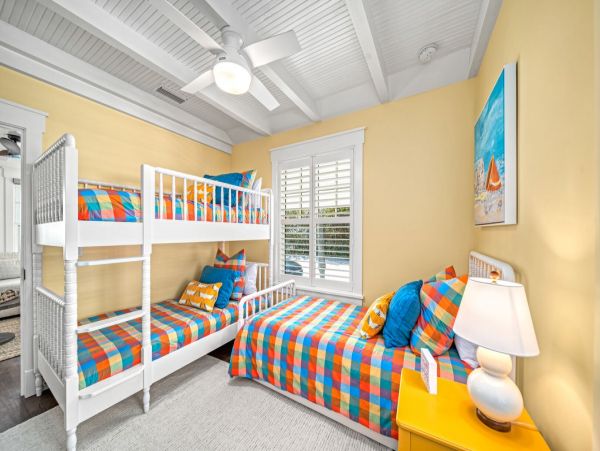 Beachfront 4 Bedroom Vacation Home in Anna Maria Island