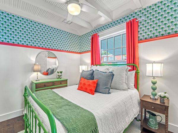 Beachfront 4 Bedroom Vacation Home in Anna Maria Island