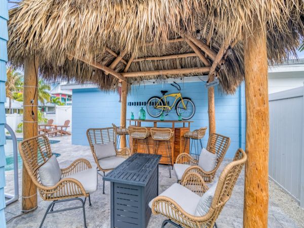 Beachfront 4 Bedroom Vacation Home in Anna Maria Island