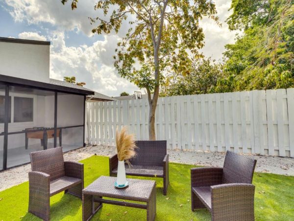 Cozy Two Bedroom Vacation Rental on Delray Beach