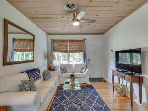 Great Delray Vacation Home Three Bedroom