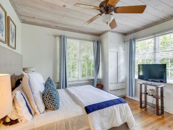 Great Delray Vacation Home Three Bedroom
