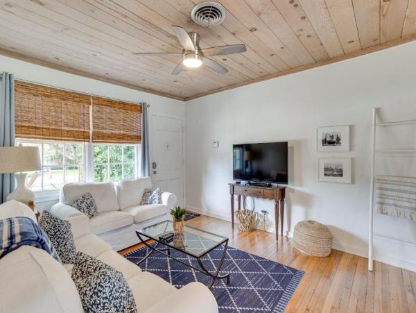 Great Delray Vacation Home Three Bedroom