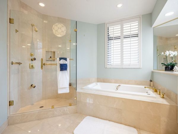 Gulf View Two Bedroom Vacation Rental in Longboat Key