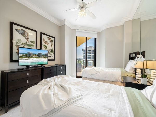 Gulf View Two Bedroom Vacation Rental in Longboat Key