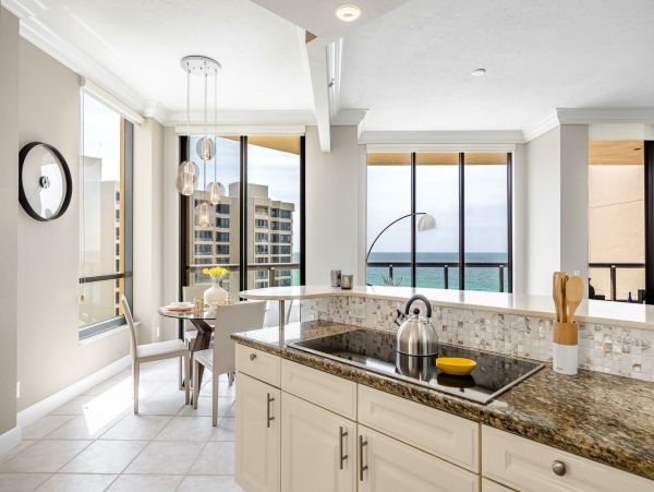 Gulf View Two Bedroom Vacation Rental in Longboat Key