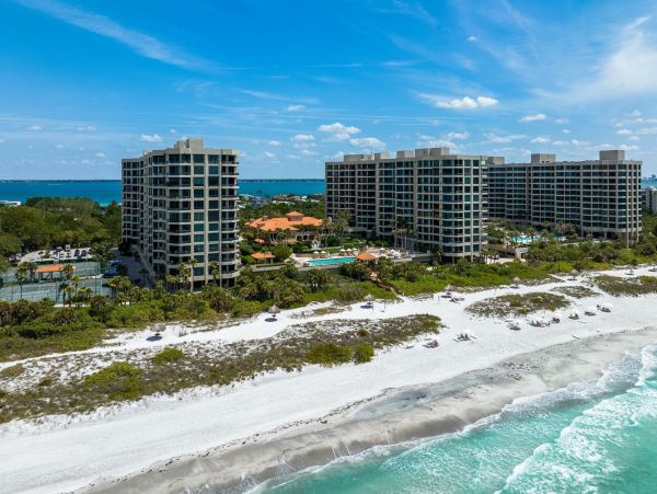 Gulf View Two Bedroom Vacation Rental in Longboat Key