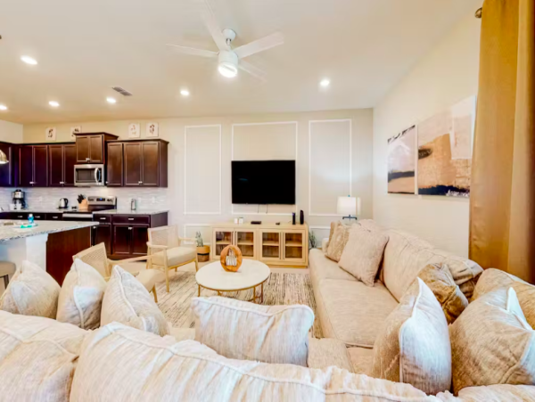 Stunning Home with Pool, Game Room, and Resort Amenities Near Disney