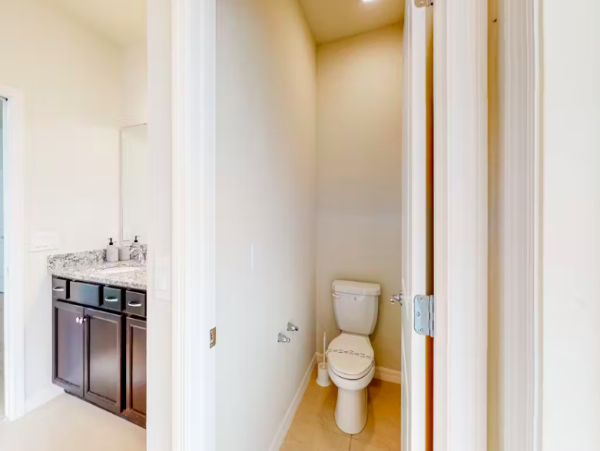 Stunning Home with Pool, Game Room, and Resort Amenities Near Disney