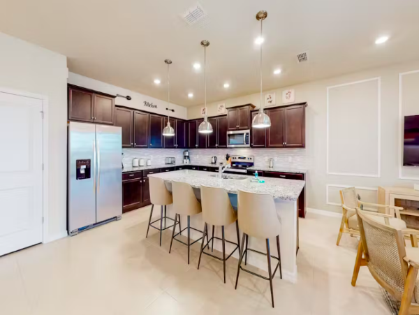 Stunning Home with Pool, Game Room, and Resort Amenities Near Disney