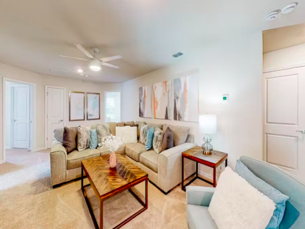 Stunning Home with Pool, Game Room, and Resort Amenities Near Disney
