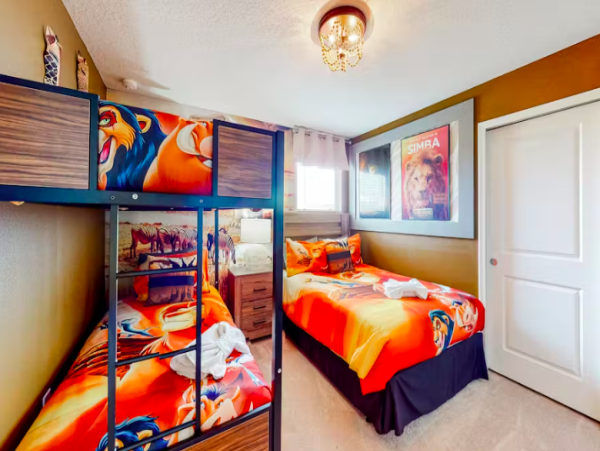 Stunning Home with Pool, Game Room, and Resort Amenities Near Disney