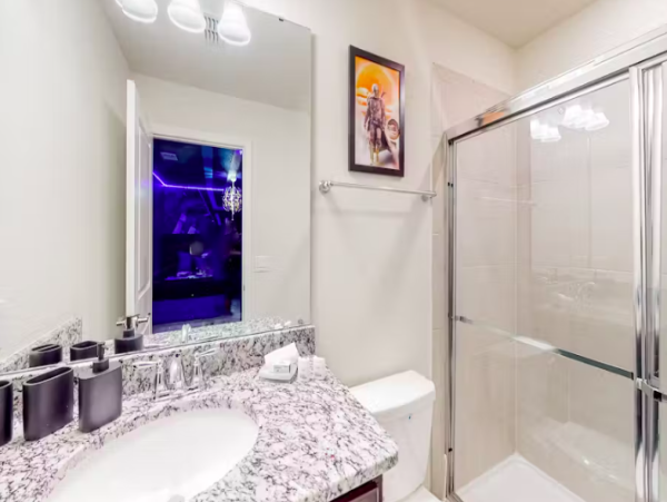 Stunning Home with Pool, Game Room, and Resort Amenities Near Disney
