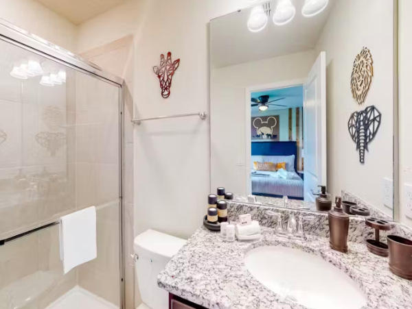 Stunning Home with Pool, Game Room, and Resort Amenities Near Disney