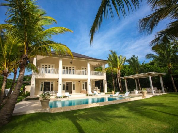 Punta Cana Luxury Home in Resort with Six Bedroom