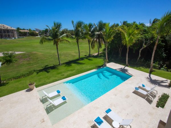 Punta Cana Luxury Home in Resort with Six Bedroom