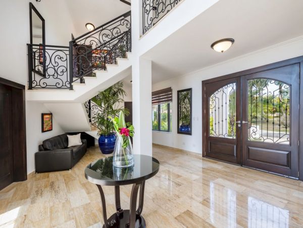 Punta Cana Vacation Home Eight Bedroom Walk to Beach