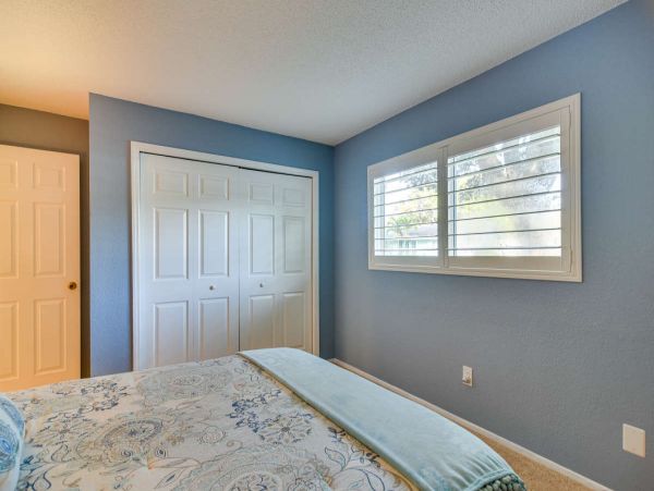 4 Bed, 2.5 Bath Vacation Rental Home with Private Pool in Largo